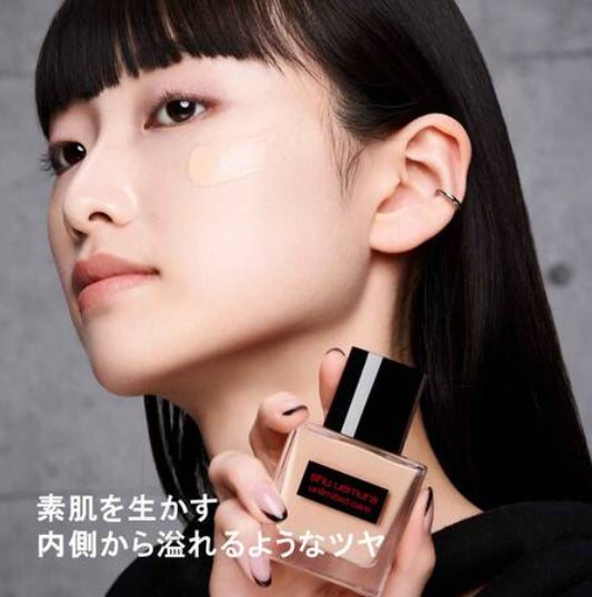 shu uemura　アンリミテッドケアツヤセラムファンデーション